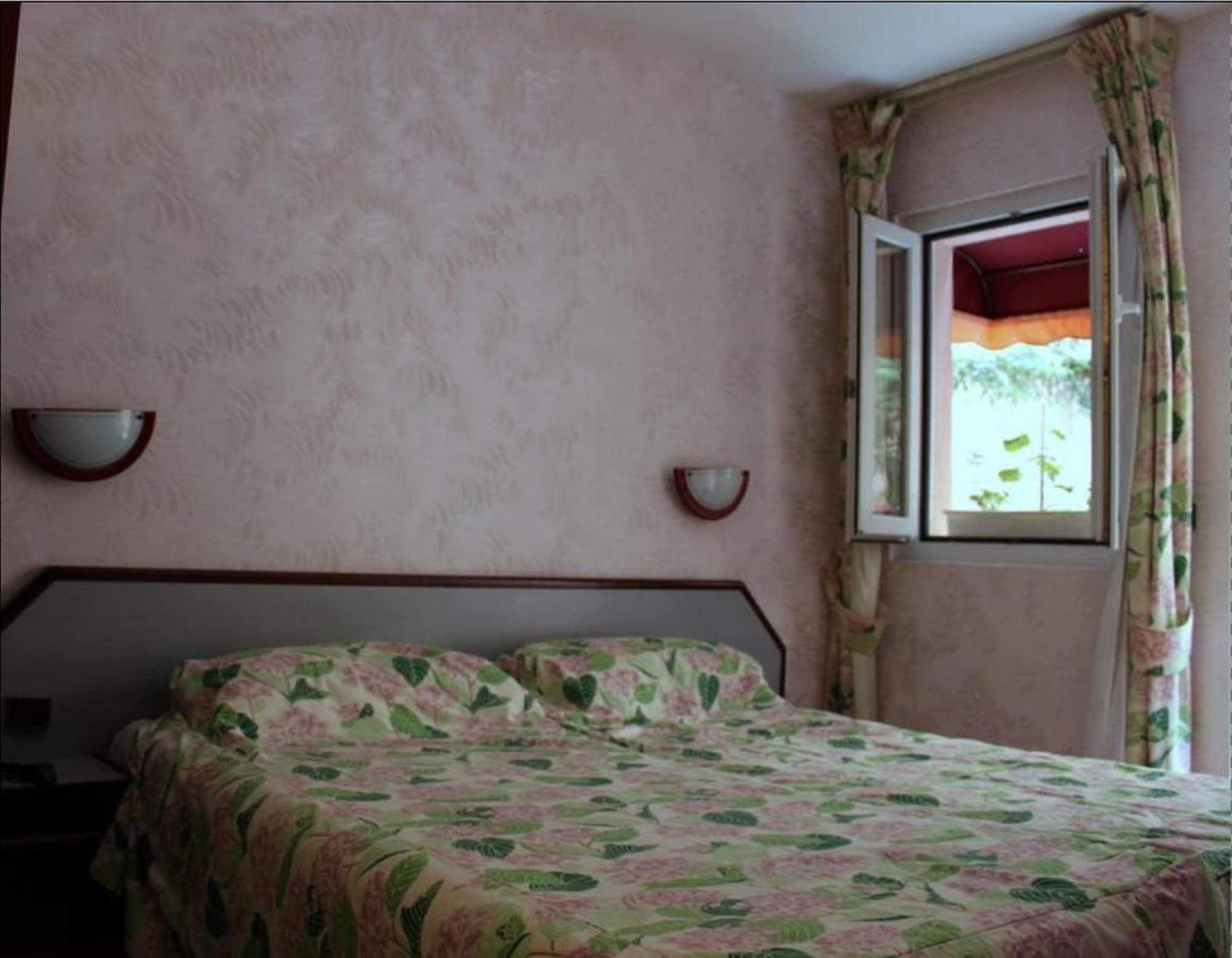 Hotel Aladin Παρίσι Εξωτερικό φωτογραφία